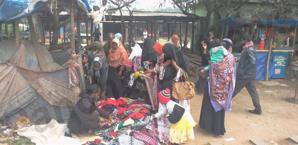 তিন দিনের হিমেল হাওয়া ও ঘন কুয়াশায় বেড়েছে তীব্র শীত