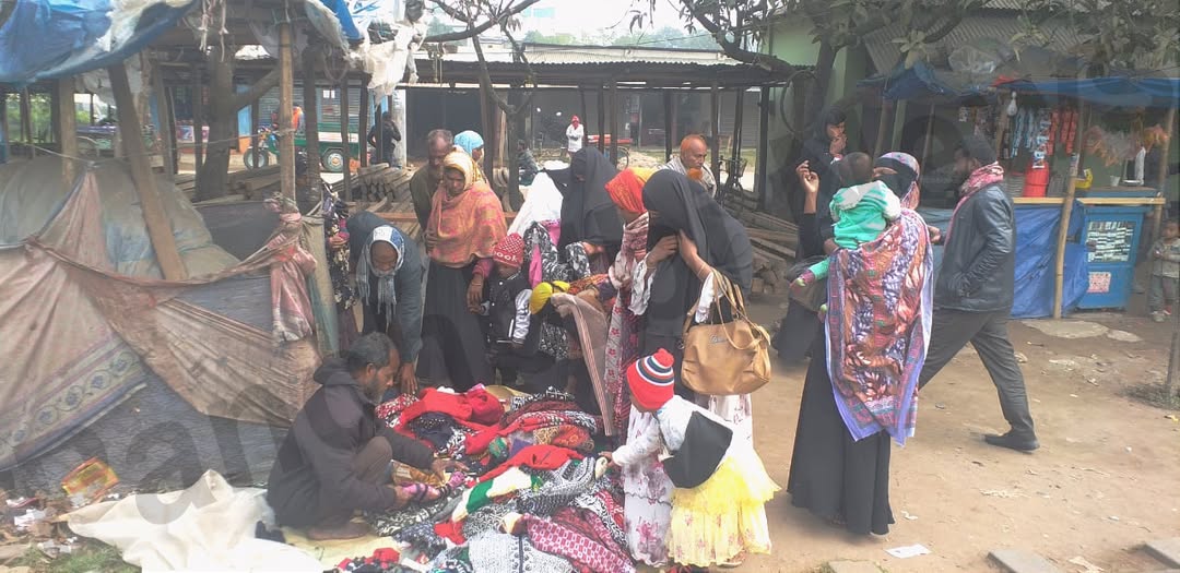 তিন দিনের হিমেল হাওয়া ও ঘন কুয়াশায় বেড়েছে তীব্র শীত