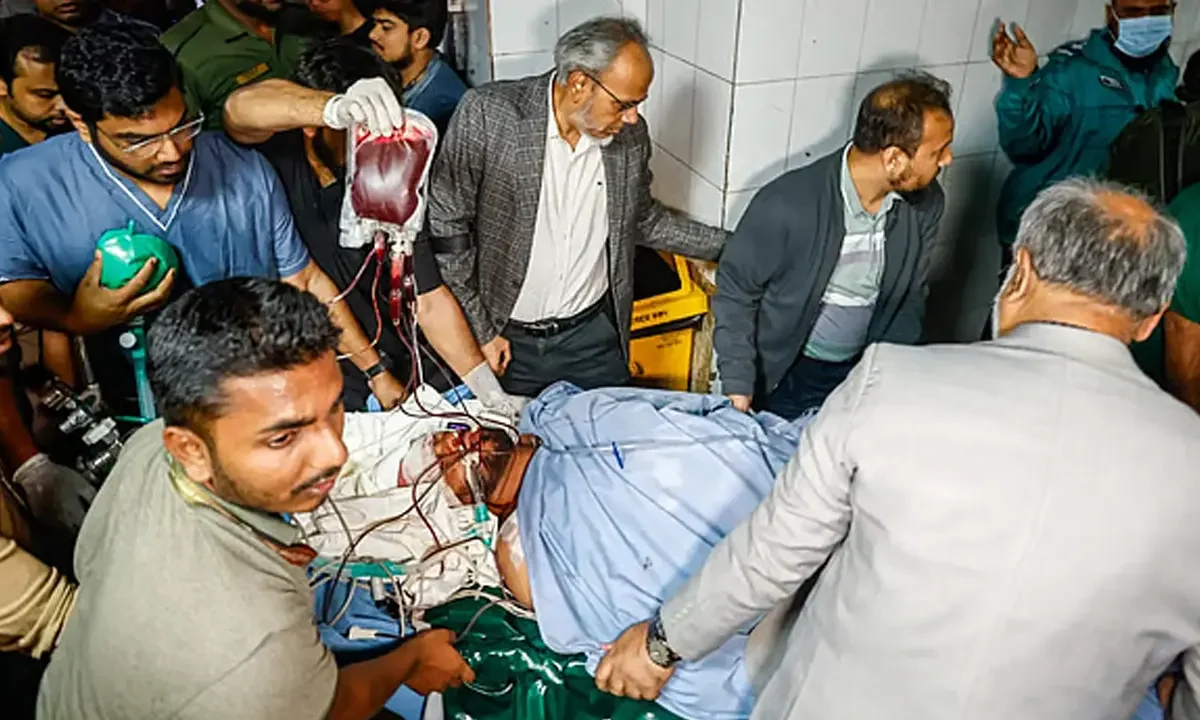 ওসমান হাদিকে নেওয়া হচ্ছে এভারকেয়ারে