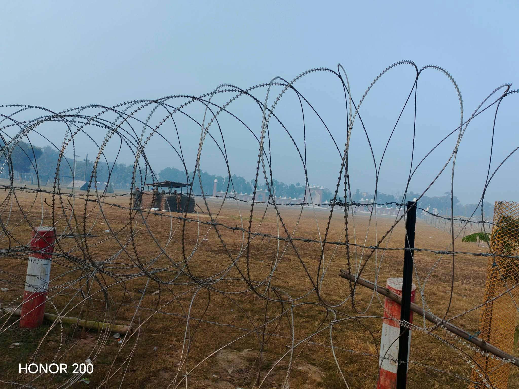 আইনশৃঙ্খলা মিটিংয়ে দিনাজপুর বড়মাঠের সমস্যা সমাধান, নির্বাচন পর্যন্ত থাকবে সেনা ক্যাম্প