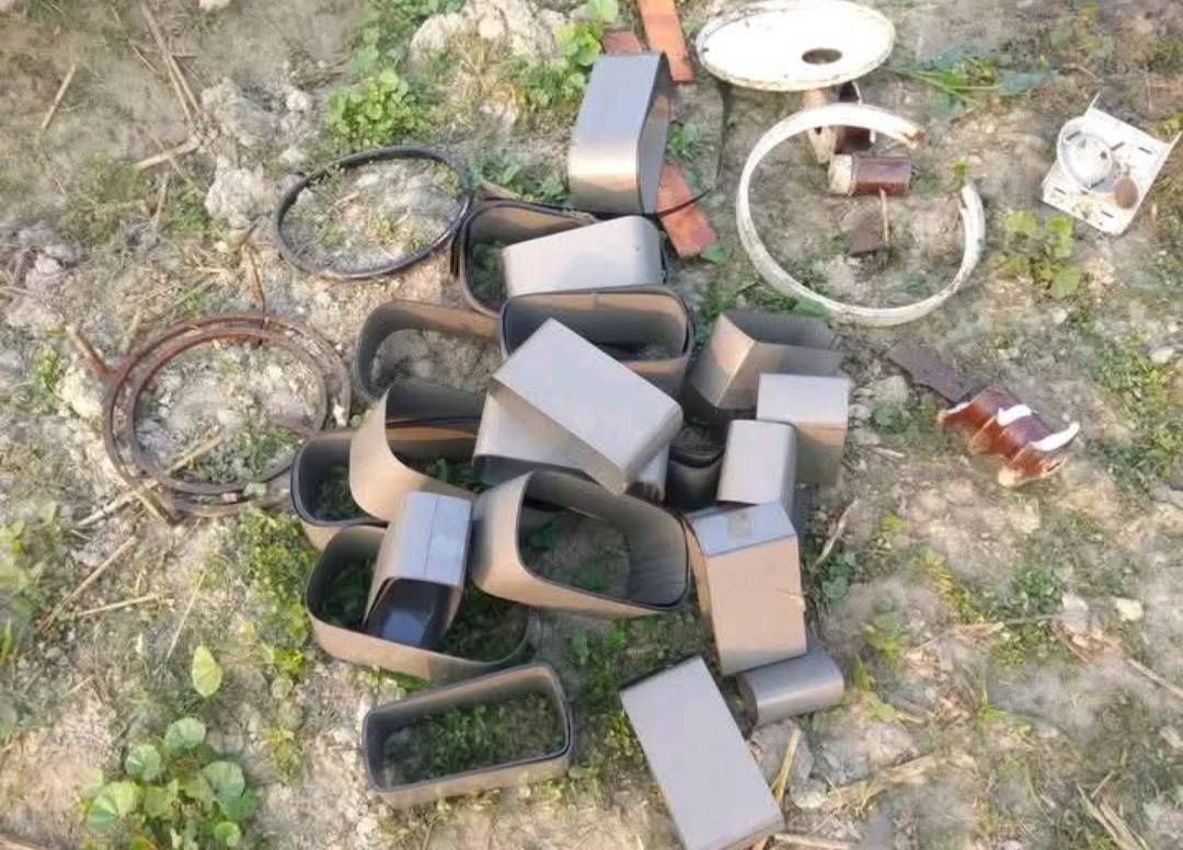 দিনাজপুরের খানসামা উপজেলার নেউলা গনিহাজী পাড়ায় একটি মৎস্য খামারের ট্রান্সফরমা চুরির ঘটনা ঘটেছে।